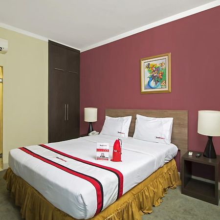 Hotel Reddoorz Premium @ Thamrin Kebon Sirih Jakarta Exterior foto