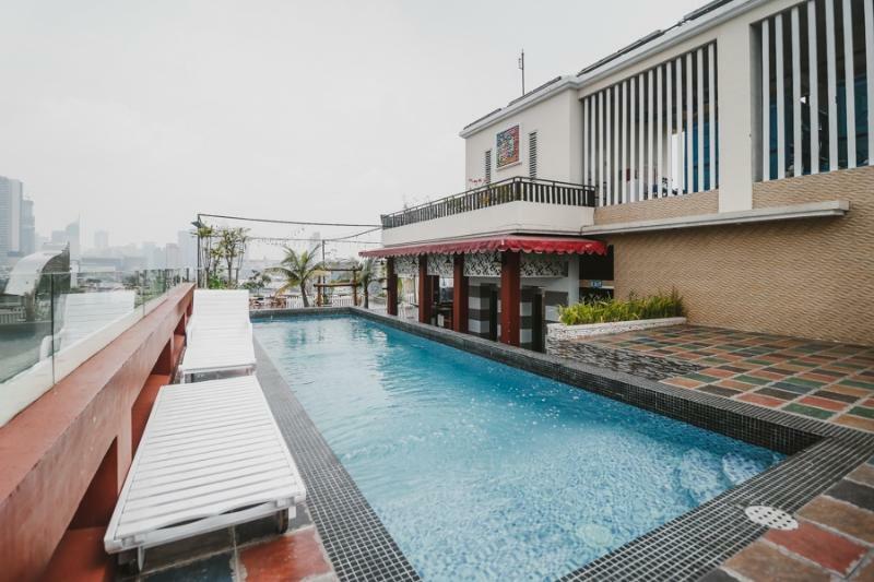 Hotel Reddoorz Premium @ Thamrin Kebon Sirih Jakarta Exterior foto